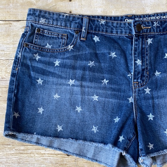 NWT Gap Star Sexy Boyfriend Short Size 16/33 - Picture 2 of 10